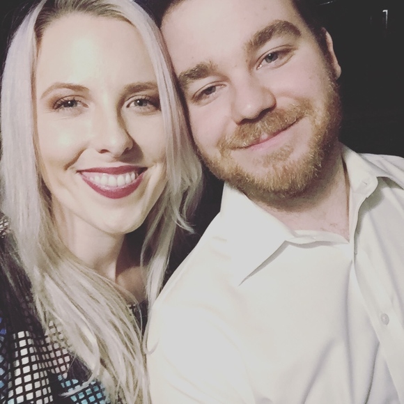 Welcome to My Closet 🌿 - Picture 3 of 3